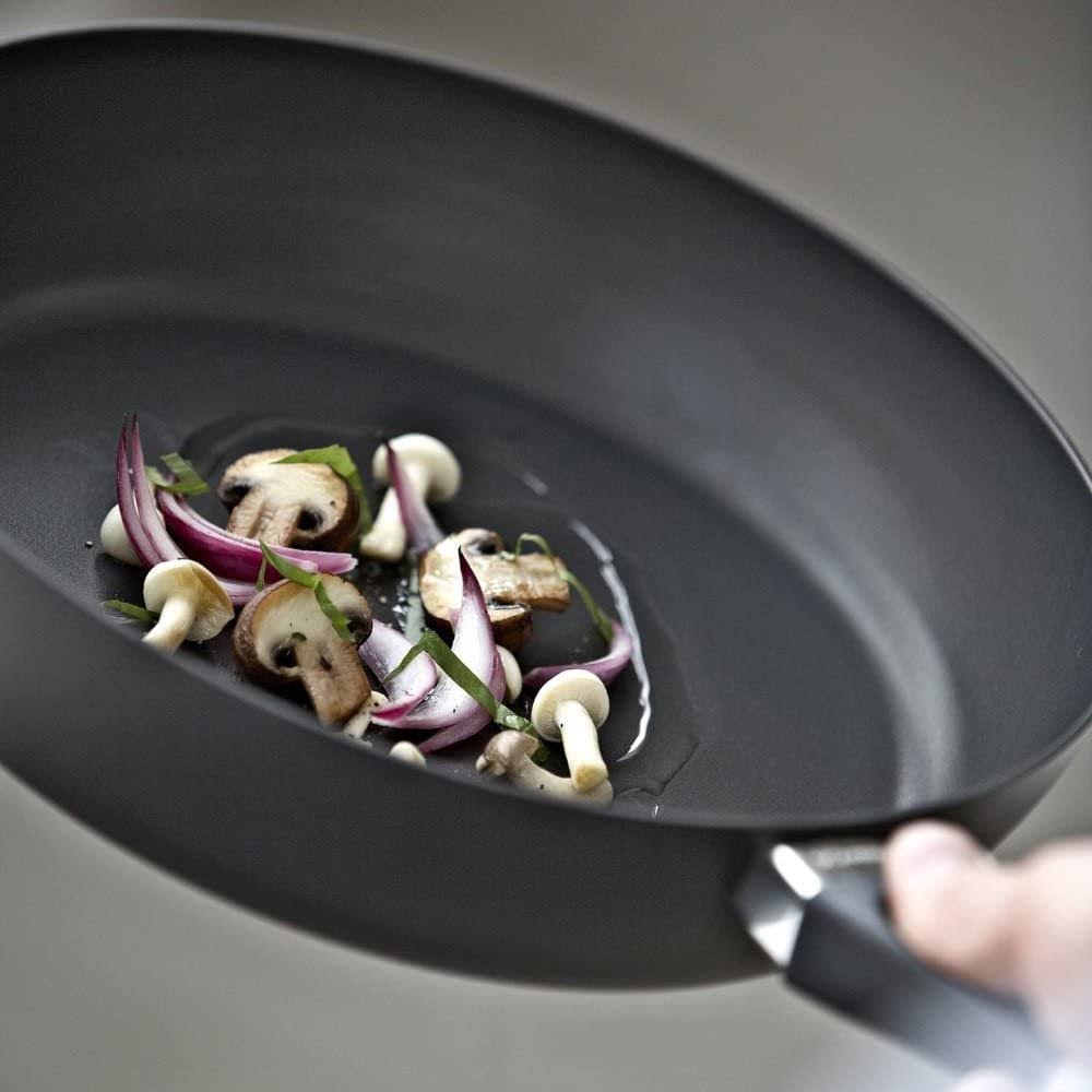 10.25 inch Fry Pan B5906